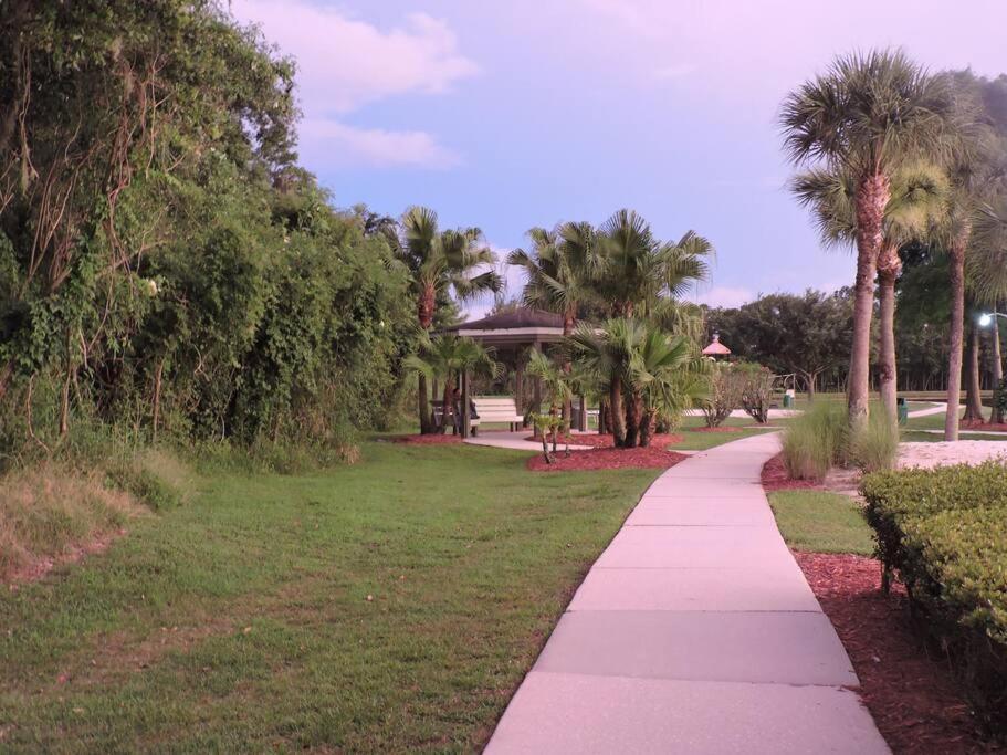 Enchanting Escape 3 Bedroom Minutes From Disney! Kissimmee Exteriör bild