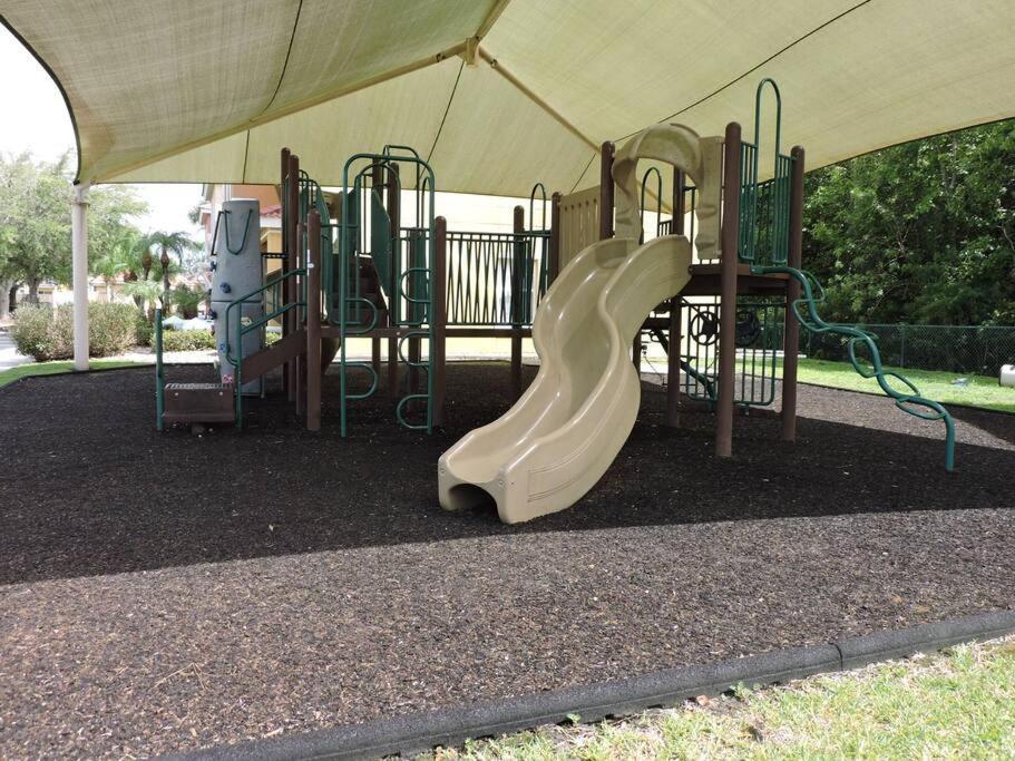 Enchanting Escape 3 Bedroom Minutes From Disney! Kissimmee Exteriör bild